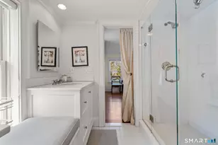 494 Pequot Ct, Fairfield, CT 06890 - Photo 23