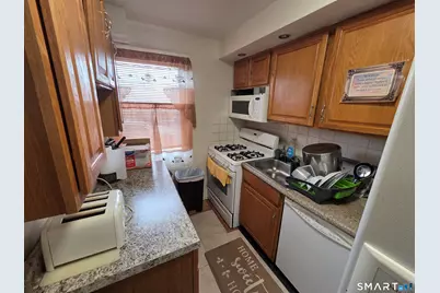 340 Success Avenue #Bldg 89 14, Bridgeport, CT 06610 - Photo 3