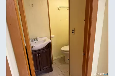 8 Reichelt Terrace, Ansonia, CT 06401 - Photo 19