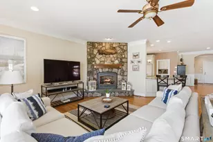 43 E High St, East Hampton, CT 06424 - Photo 5