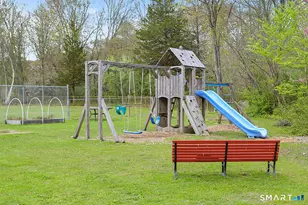 658 Winnepoge Dr, Fairfield, CT 06825 - Photo 15