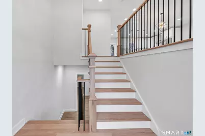 32 Larovera Terrace, Ansonia, CT 06401 - Photo 9