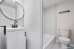 405 Wilcoxson Ave, Stratford, CT 06614 - Photo 23