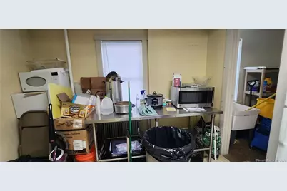 60 Jay Street, New London, CT 06320 - Photo 7