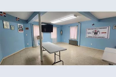 60 Jay Street, New London, CT 06320 - Photo 3