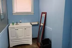 60 Jay St, New London, CT 06320 - Photo 17