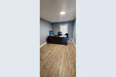 60 Jay Street, New London, CT 06320 - Photo 9