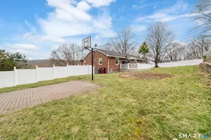 61 Clearview Cir, Naugatuck, CT 06770 - Photo 31