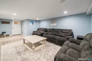 61 Clearview Cir, Naugatuck, CT 06770 - Photo 23