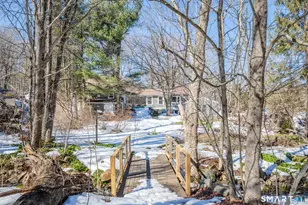 932 Litchfield Turnpike, Bethany, CT 06524 - Photo 25