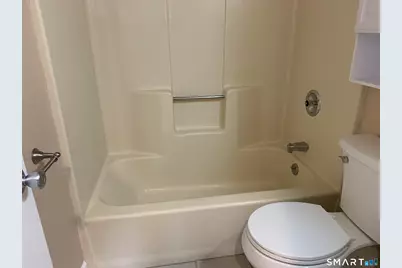 8 Taylor Avenue #APT 2, Norwalk, CT 06854 - Photo 9