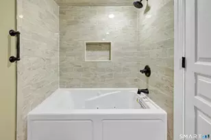 78 Heritage Vlg, Southbury, CT 06488 - Photo 15