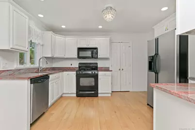 310 Main Street, Westport, CT 06880 - Photo 11