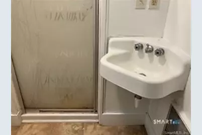 10 Old Waterbury Road #3, Middlebury, CT 06762 - Photo 3