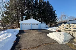 29 Rosedale St, Killingly, CT 06239 - Photo 5