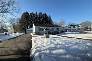 29 Rosedale St, Killingly, CT 06239 - Photo 3