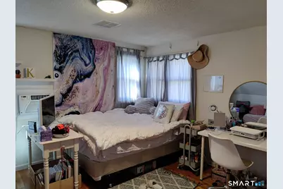 100 Loftus Circle, Bridgeport, CT 06606 - Photo 7