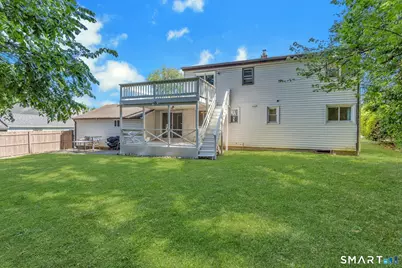 100 Loftus Circle, Bridgeport, CT 06606 - Photo 23