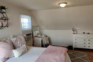 100 Loftus Cir, Bridgeport, CT 06606 - Photo 13