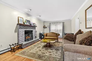 46 Little Brook Ln, Newtown, CT 06470 - Photo 3