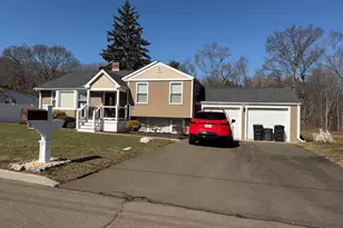 19 Gloria Pl, East Haven, CT 06512 - Photo 1