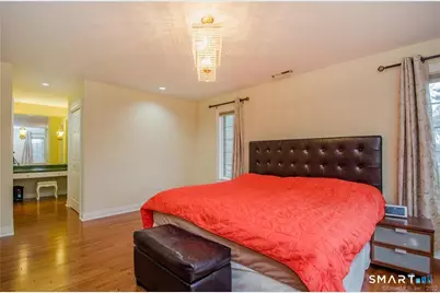 4 Buckingham Lane, West Hartford, CT 06117 - Photo 15