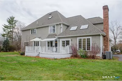 4 Buckingham Lane, West Hartford, CT 06117 - Photo 25