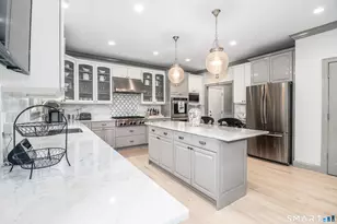 1 Meadow Ridge Dr, New Fairfield, CT 06812 - Photo 11