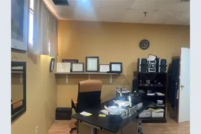 9 Maplewood Avenue, Bloomfield, CT 06002 - Photo 15