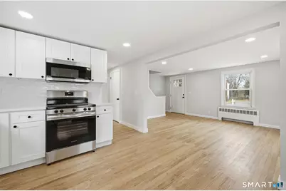 9 Grand Street, Enfield, CT 06082 - Photo 5