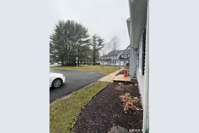 161 Cosey Beach Road #APT 8, East Haven, CT 06512 - Photo 5