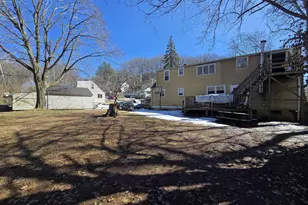 139 Foxon Hill Rd, New Haven, CT 06513 - Photo 17