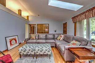 90 Brook Hill Rd, Hamden, CT 06514 - Photo 13