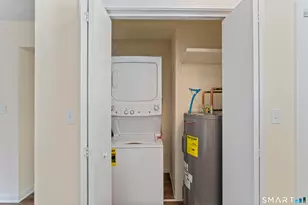 186 Stillwater Ave, Stamford, CT 06902 - Photo 23