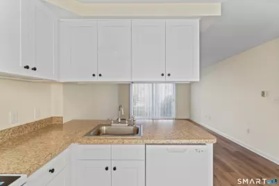 186 Stillwater Avenue #APT 115, Stamford, CT 06902 - Photo 7