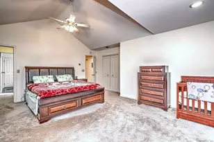 920 Green Cir, Orange, CT 06477 - Photo 25