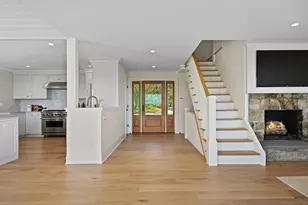 71 Peaceable Ridge Rd, Ridgefield, CT 06877 - Photo 9