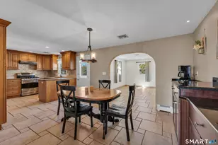 130 N Hill Rd, North Haven, CT 06473 - Photo 7