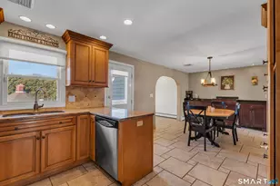 130 N Hill Rd, North Haven, CT 06473 - Photo 11