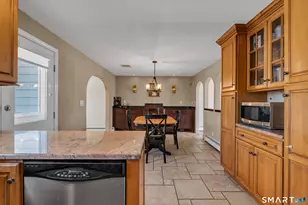 130 N Hill Rd, North Haven, CT 06473 - Photo 9