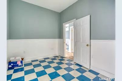 105 Huntington Street, New London, CT 06320 - Photo 9