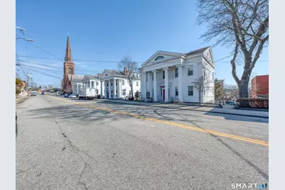 105 Huntington Street, New London, CT 06320 - Photo 1