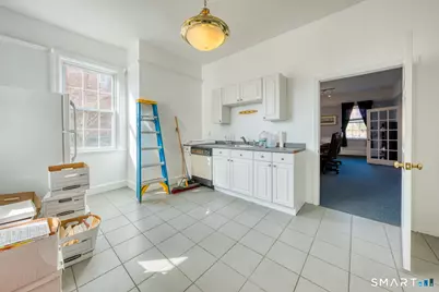 105 Huntington Street, New London, CT 06320 - Photo 13