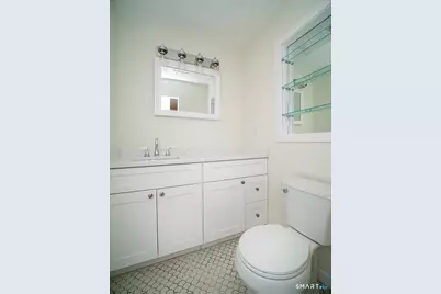 690 Forest Road #703, West Haven, CT 06516 - Photo 25