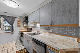 3 Sun Ridge Ln, Cromwell, CT 06416 - Photo 11