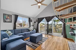 3 Sun Ridge Ln, Cromwell, CT 06416 - Photo 3