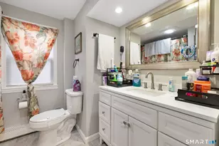 36 Norfolk St, West Haven, CT 06516 - Photo 13