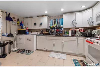 36 Norfolk Street, West Haven, CT 06516 - Photo 3