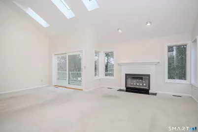 12 Boulevard Drive #31-173, Danbury, CT 06810 - Photo 9