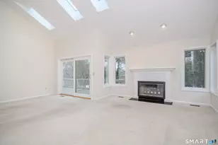 12 Blvd Dr, Danbury, CT 06810 - Photo 9